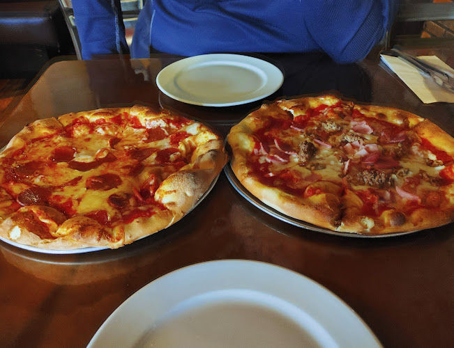 #10 best pizza place in Frisco - Bagalis