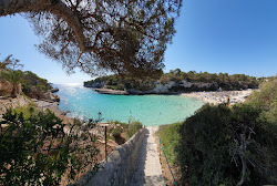 Cala Llombards Plajı'in fotoğrafı küçük koy ile birlikte