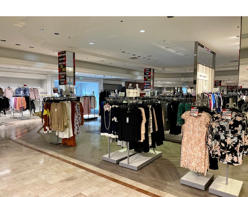 Department Store «Lord & Taylor», reviews and photos, 158 Walt Whitman Rd, Huntington Station, NY 11746, USA