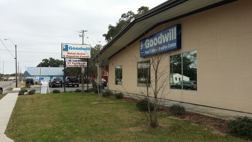 Goodwill, 1955 Pass Rd, Biloxi, MS 39531, USA, 