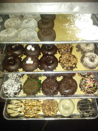 Donut Shop «The Donut Whole», reviews and photos, 1720 E Douglas Ave, Wichita, KS 67214, USA