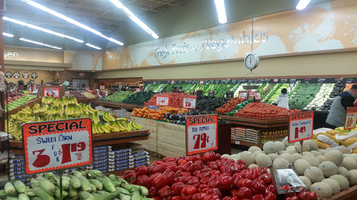 Grocery Store «Villa Park Fruit Market», reviews and photos, 302 W North Ave, Villa Park, IL 60181, USA