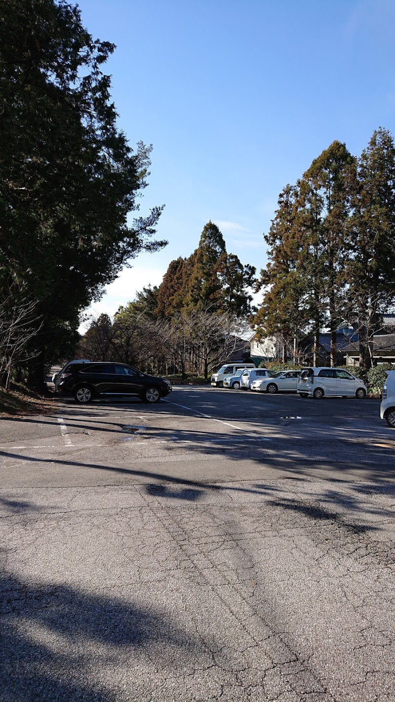 土佐神社 参拝者駐車場