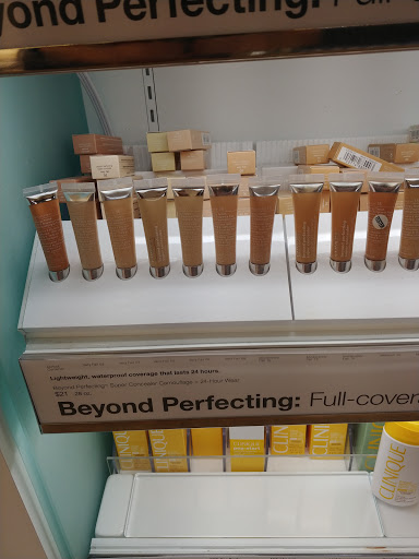 Hair Salon «Ulta Beauty», reviews and photos, 7131 W Ray Rd #12, Chandler, AZ 85226, USA