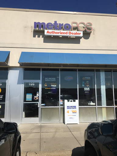 Cell Phone Store «MetroPCS Authorized Dealer», reviews and photos, 2001 Cliff Rd E, Burnsville, MN 55337, USA