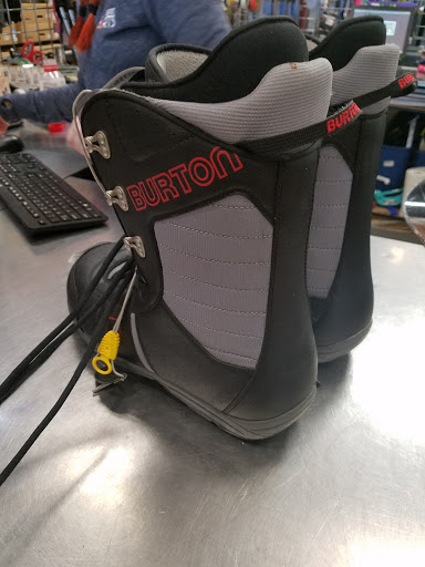 Sporting Goods Store «Play It Again Sports», reviews and photos, 11317 MN-7, Minnetonka, MN 55305, USA