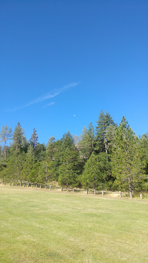 Golf Course «Adams Springs Golf Course», reviews and photos, 14347 Snead Ct, Cobb, CA 95426, USA