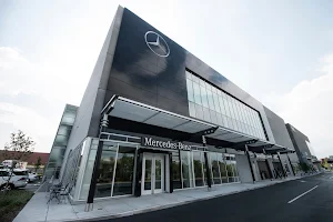 Mercedes-Benz of Chicago Service Center image