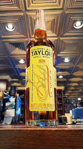 Liquor Store «Sharon Package Store», reviews and photos, 1 Gay St, Sharon, CT 06069, USA