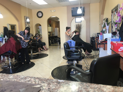 Beauty Salon «Red Oak Salon», reviews and photos, 109 E Ovilla Rd #500, Red Oak, TX 75154, USA
