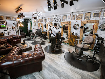 La Classe Barber Shop à Saint-Nom-la-Bretèche