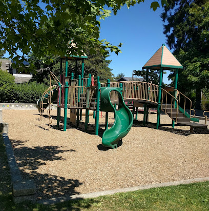 East Queen Anne Playground & Wading Pool