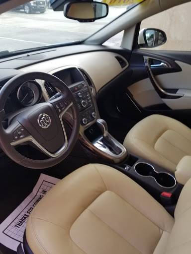 Used Car Dealer «American Car Center», reviews and photos, 8350 Park Blvd N, Seminole, FL 33777, USA