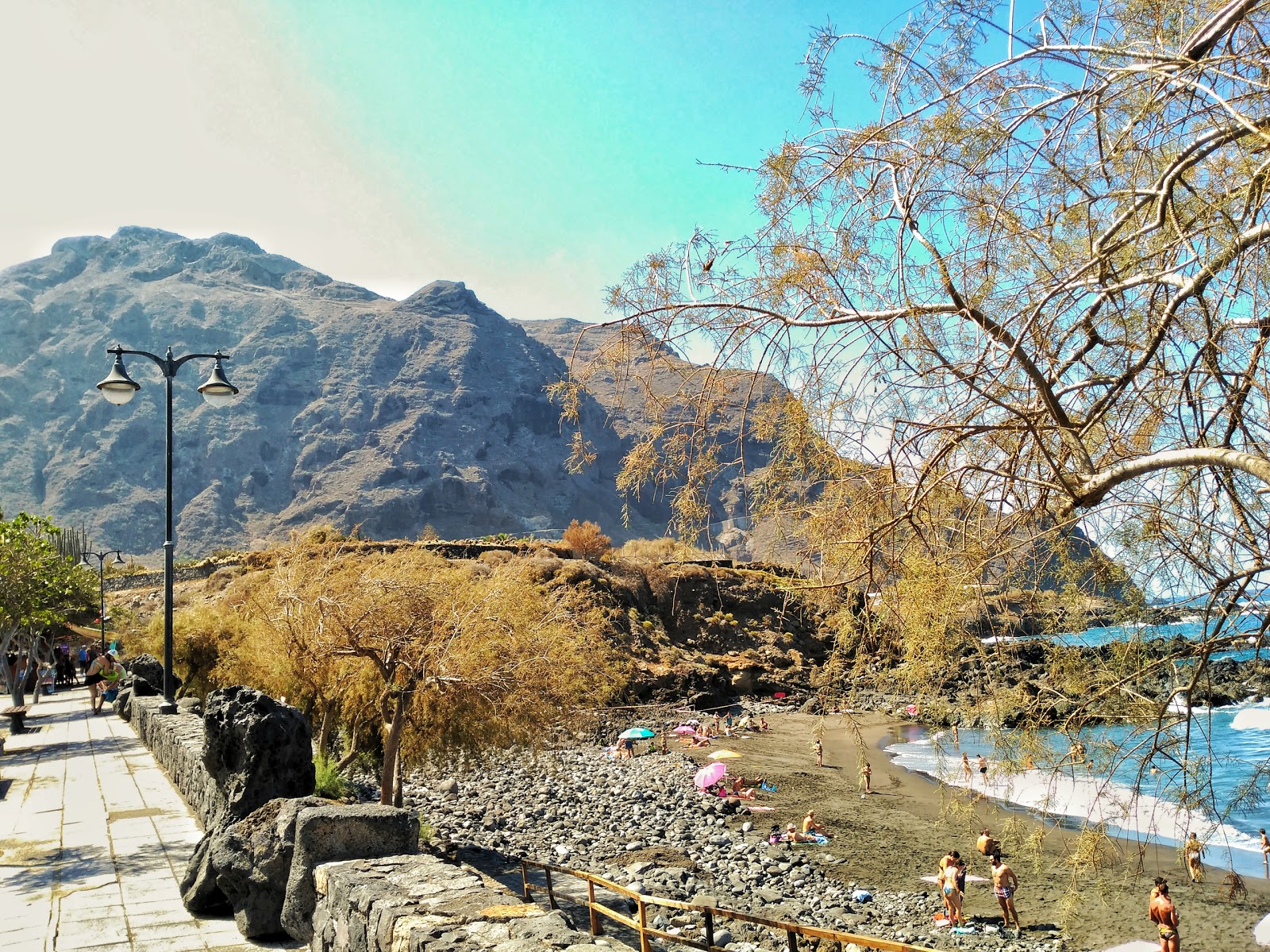 Photo of Playa de Las Arenas with very clean level of cleanliness