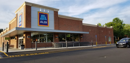 Supermarket «ALDI», reviews and photos, 200 W Village Dr, Woodstock, GA 30188, USA