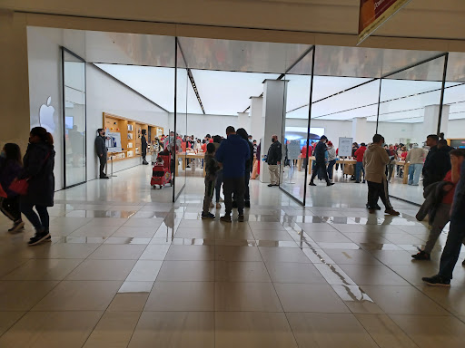 Shopping Mall «Menlo Park Mall», reviews and photos, 55 Parsonage Rd, Edison, NJ 08837, USA