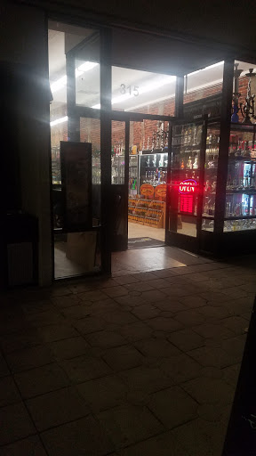 Tobacco Shop «Amsterdam Smoke and Vape Store», reviews and photos, 315 Pine Ave, Long Beach, CA 90802, USA