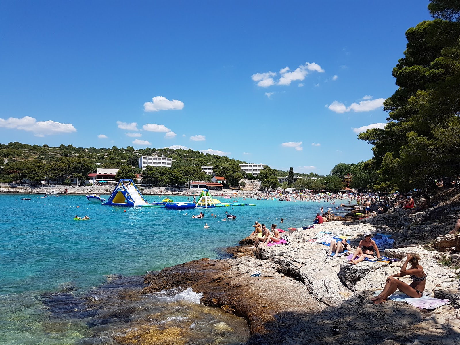 Foto van Slanica beach met turquoise puur water oppervlakte