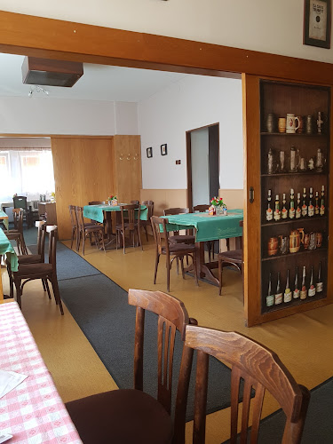 Restaurace a Penzion "U PARKU" - Restaurace