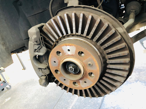 Tire Shop «L & R Tire Shop - Total Car Care», reviews and photos, 6923 W Hillsborough Ave, Tampa, FL 33634, USA