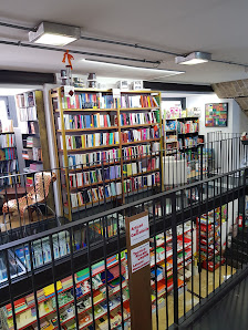 Libreria De Luca Di De Luca Antonella & C. Snc Via Cesare de Lollis, 12/14, 66100 Chieti CH, Italia