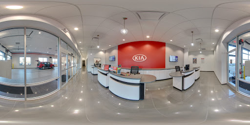 Car Dealer «Summit Place Kia», reviews and photos, 2200 Elizabeth Lake Rd, Waterford Twp, MI 48328, USA