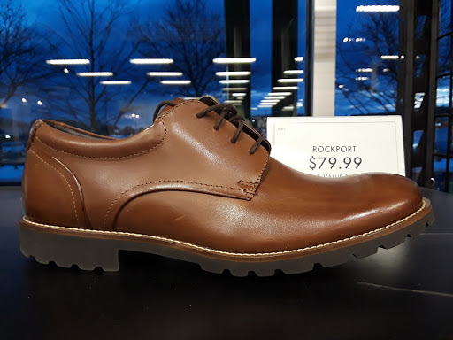 Shoe Store «DSW Designer Shoe Warehouse», reviews and photos, 1 Worcester Rd, Framingham, MA 01701, USA