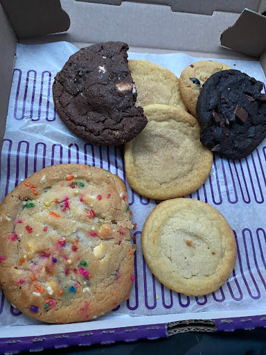 Cookie Shop «Insomnia Cookies», reviews and photos, 2905 Howard St, Kalamazoo, MI 49008, USA