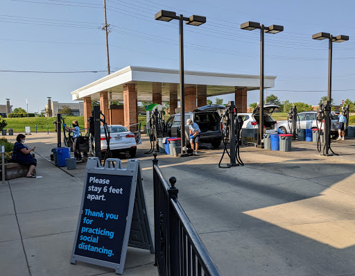 Car Wash «Waterway Gas & Wash», reviews and photos, 388 Lamp and Lantern Village, Town and Country, MO 63017, USA