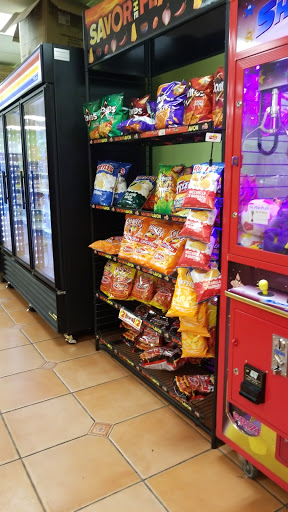 Grocery Store «Juarez Baking», reviews and photos, 1068 N Waco Ave, Wichita, KS 67203, USA