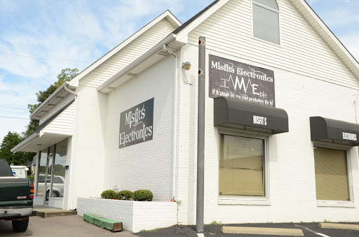 Misfits Electronics, 605 E College St, Dickson, TN 37055, USA, 