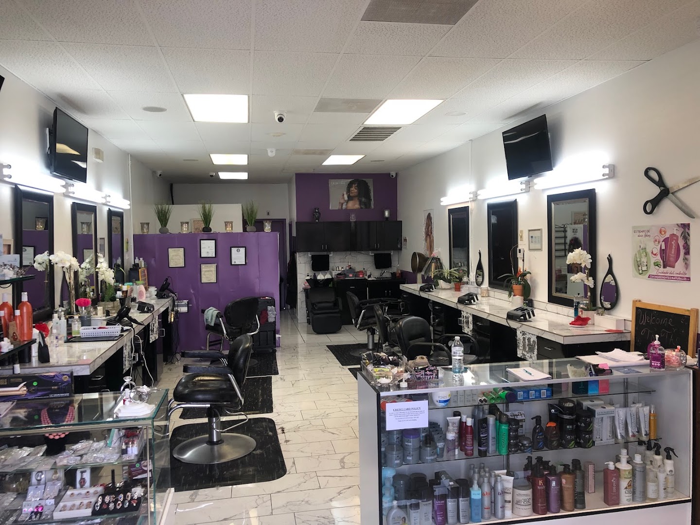 Lucero Beauty Salon