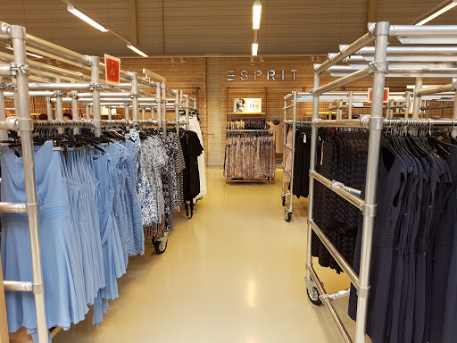 Stores to buy benetton children's clothing Düsseldorf