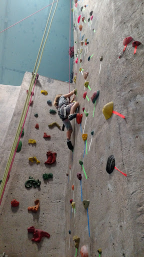 Gym «The Gravity Vault - Indoor Rock Gym», reviews and photos, 107 Pleasant Ave, Upper Saddle River, NJ 07458, USA