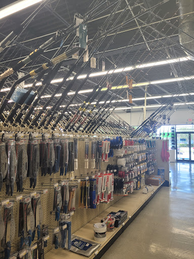 Marine Supply Store «West Marine», reviews and photos, 19407 S Dixie Hwy, Cutler Bay, FL 33157, USA