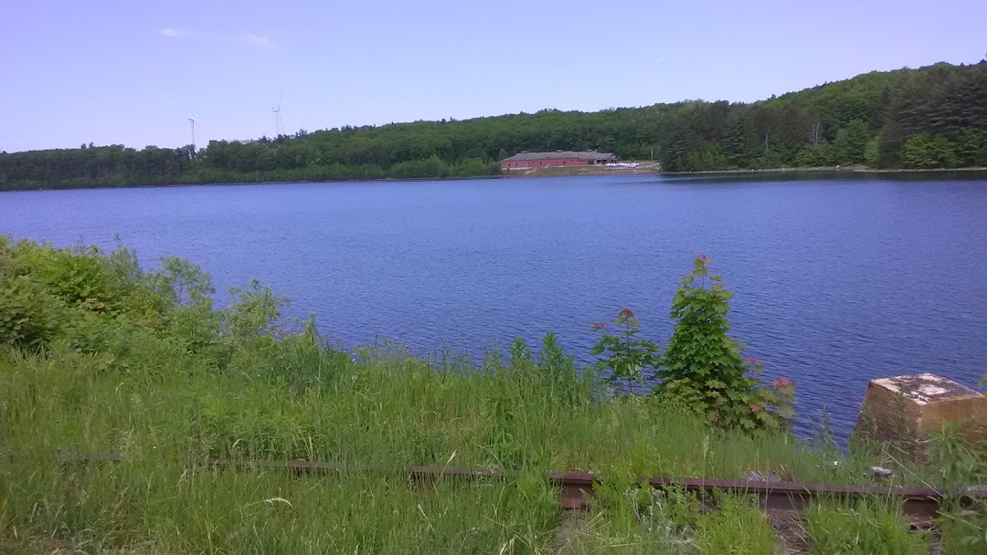 Greenwood Memorial Pool and Spray Park