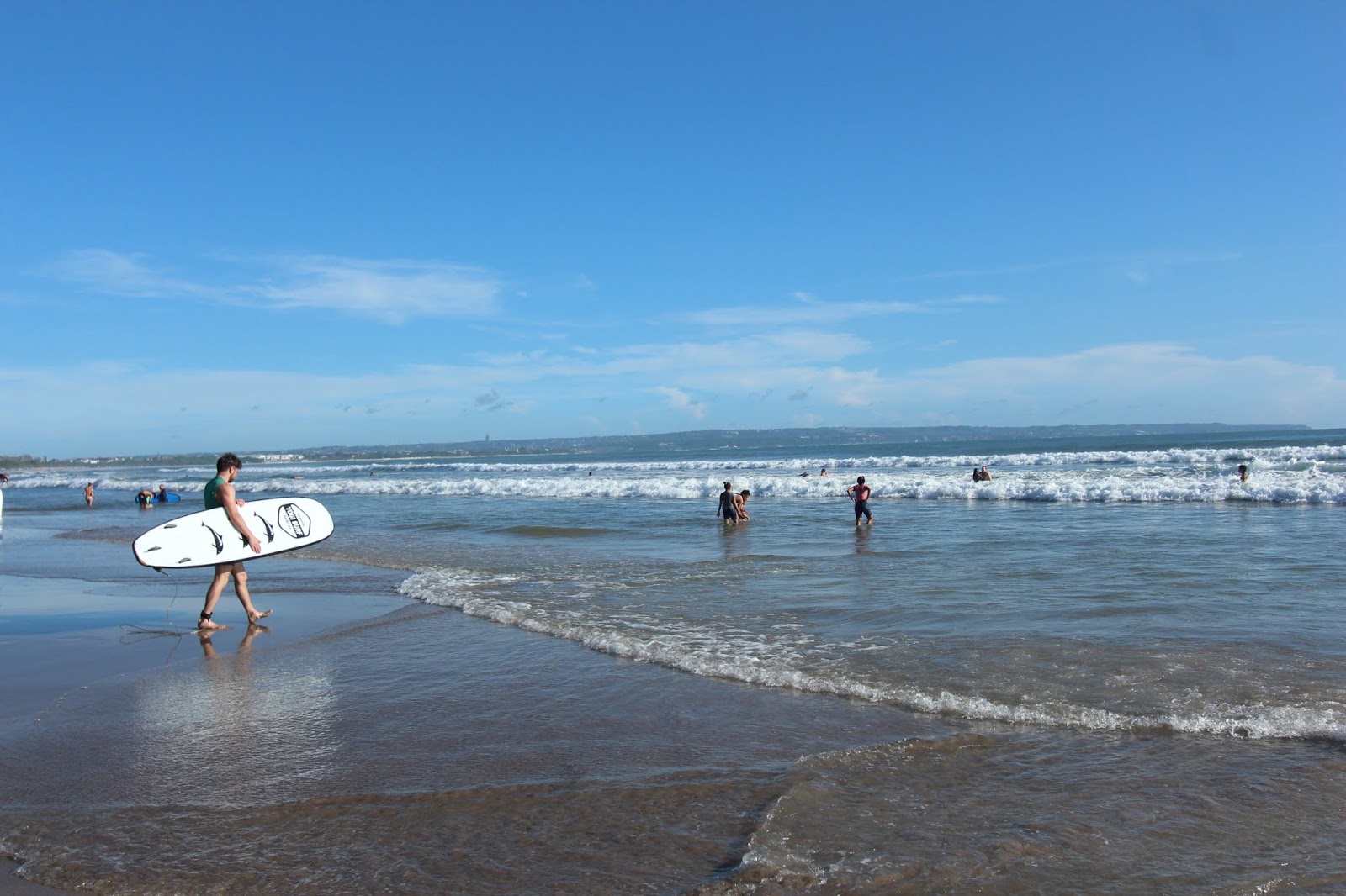 Foto de Praia de Seminyak - lugar popular entre os apreciadores de relaxamento