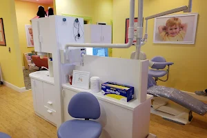 Naples Pediatric Dentistry: Marilyn Sandor, DDS, MS image
