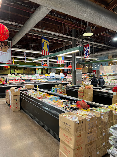 Grocery Store «Park To Shop Supermarket (Hong Kong Market)», reviews and photos, 2425 S Wallace St, Chicago, IL 60616, USA