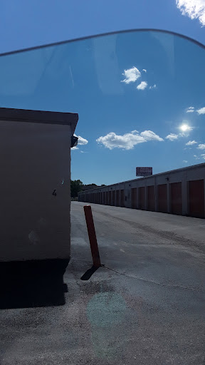 Self-Storage Facility «Public Storage», reviews and photos, 2230 N High School Rd, Indianapolis, IN 46224, USA