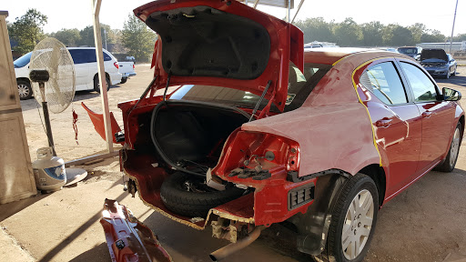 Auto Body Shop «LITTLE MANS PAINT & BODY LLC», reviews and photos, 5811 Myrtle Rd, Milton, FL 32583, USA