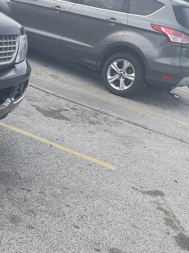 Car Dealer «Dealz Auto Trade», reviews and photos, 640 E 152nd St, Cleveland, OH 44110, USA