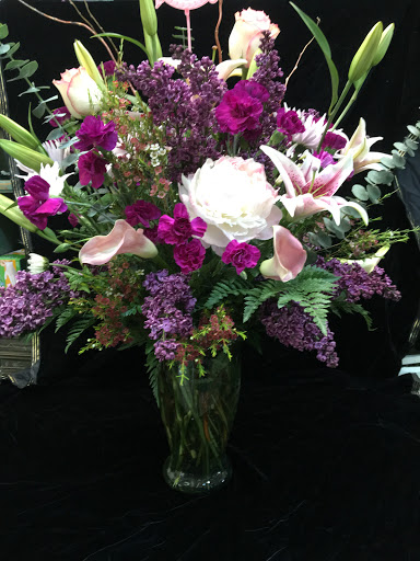 Florist «Petite II Florist», reviews and photos, 3268 Hempstead Turnpike, Levittown, NY 11756, USA
