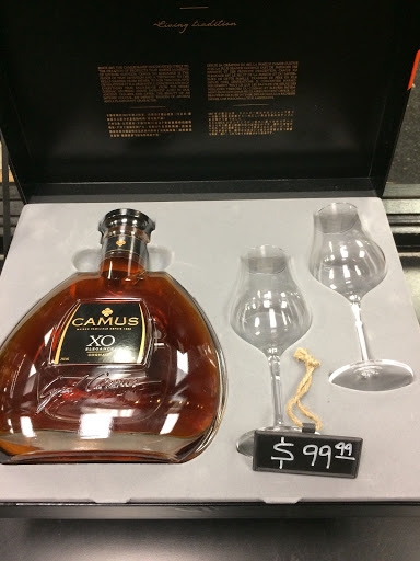 Liquor Store «Red Castle Liquor Store and Growler Filling Station», reviews and photos, 1200 S 1st St, Louisville, KY 40203, USA