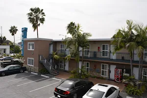 Seaside Motel image