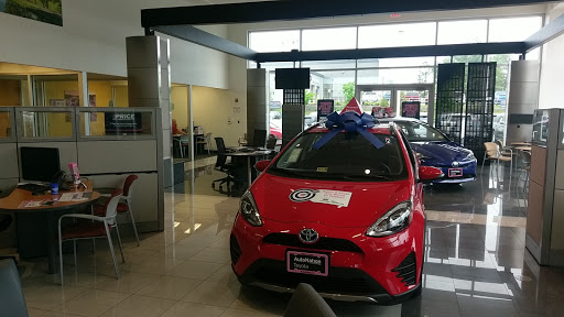 Toyota Dealer «AutoNation Toyota Leesburg», reviews and photos, 1 Cardinal Park Dr SE, Leesburg, VA 20175, USA