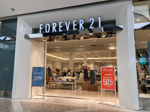 Clothing Store «Forever 21», reviews and photos, 14006 Riverside Dr # 35, Sherman Oaks, CA 91423, USA