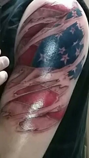 Tattoo Shop «Black Heart Tattoo», reviews and photos, 6526 Mahoning Ave, Youngstown, OH 44515, USA