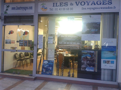 Îles et Voyages à Paris
