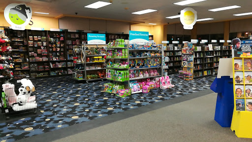 Book Store «Books-A-Million», reviews and photos, 335 Howe Ave, Cuyahoga Falls, OH 44221, USA